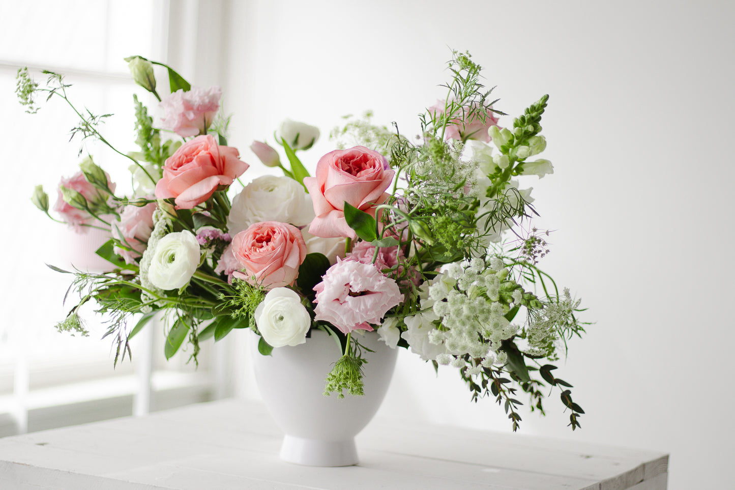 Angèle - Fresh Floral Centrepiece