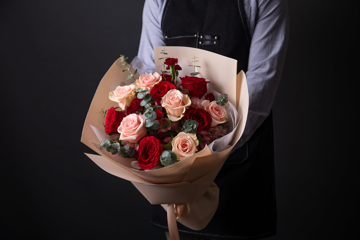 Soledad - Classic and Elegant Rose Bouquet
