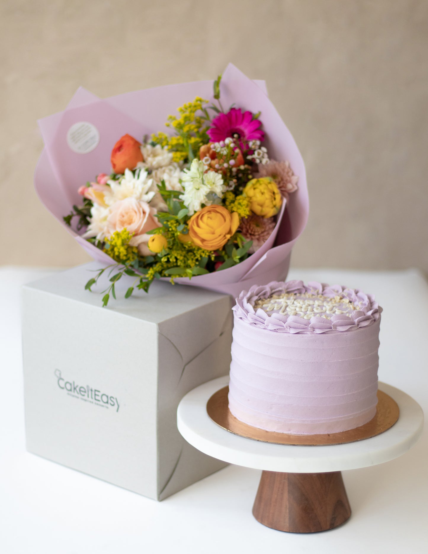 Mother’s day pairing: Cake + Designer's Choice Bouquet