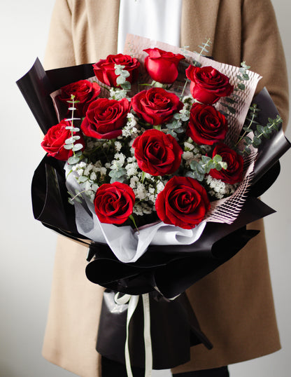 Soledad - Classic and Elegant Rose Bouquet