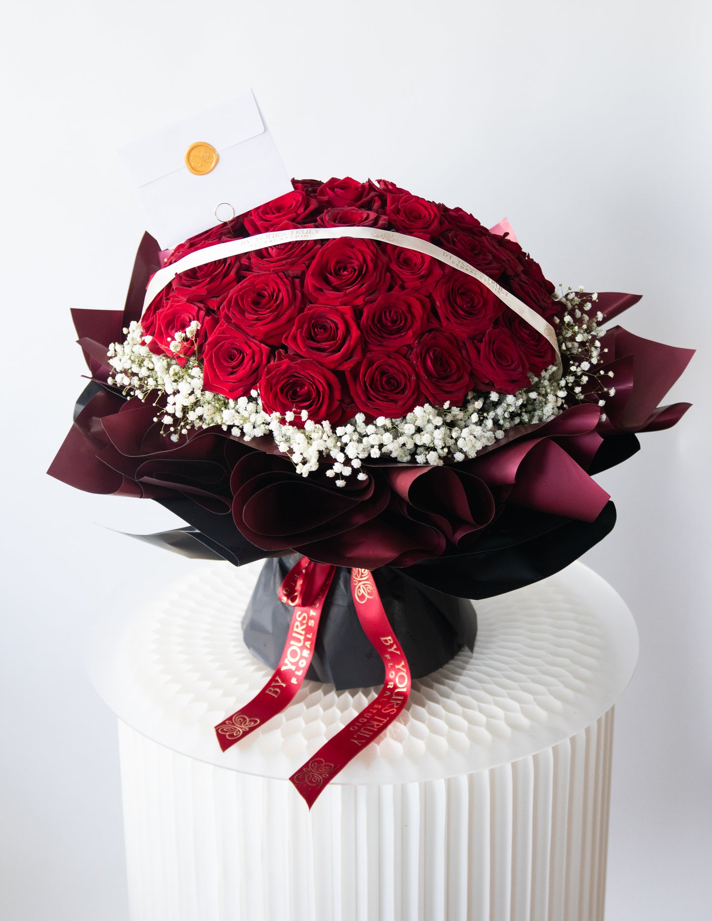 Scarlette - Luxury Rose Bouquet