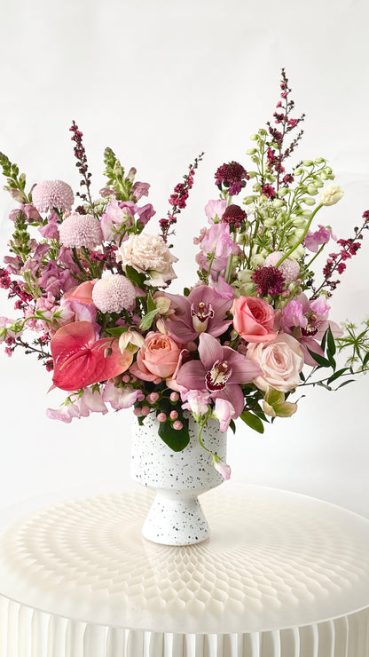 Cerelia - Modern Vase Arrangement